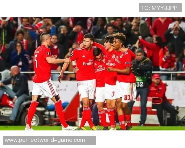 英超激战马竞绝杀本菲卡补时进球引发争议判罚全场沸腾