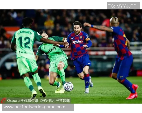 尤文图斯大胜巴萨六比二红牌事件引发全场热议分析